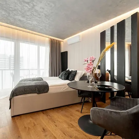 Appartement Luxury Sikorskiego Close To Wroclaw's Market Square By Renters Prestige